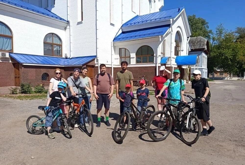 19 июня прихожане Богородицерождественского храма совершили велопробег вдоль долины реки Яузы