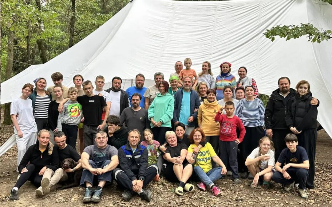 Поход молодёжного клуба «Исток» при храме иконы Божией Матери «Неупиваемая Чаша» пос. Лесные Поляны